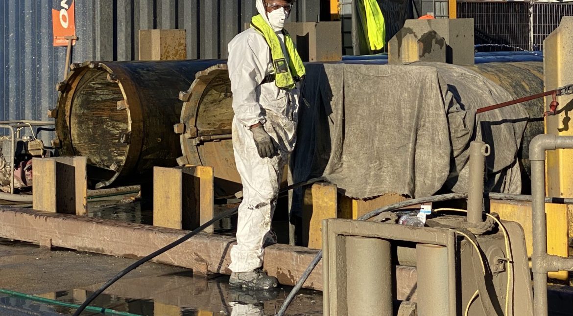 Steel Pipe Pile Cleaning: New Sydney Fish Markets